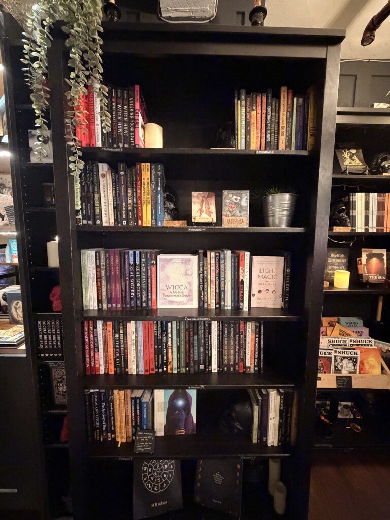 edinburgh bookstores near me